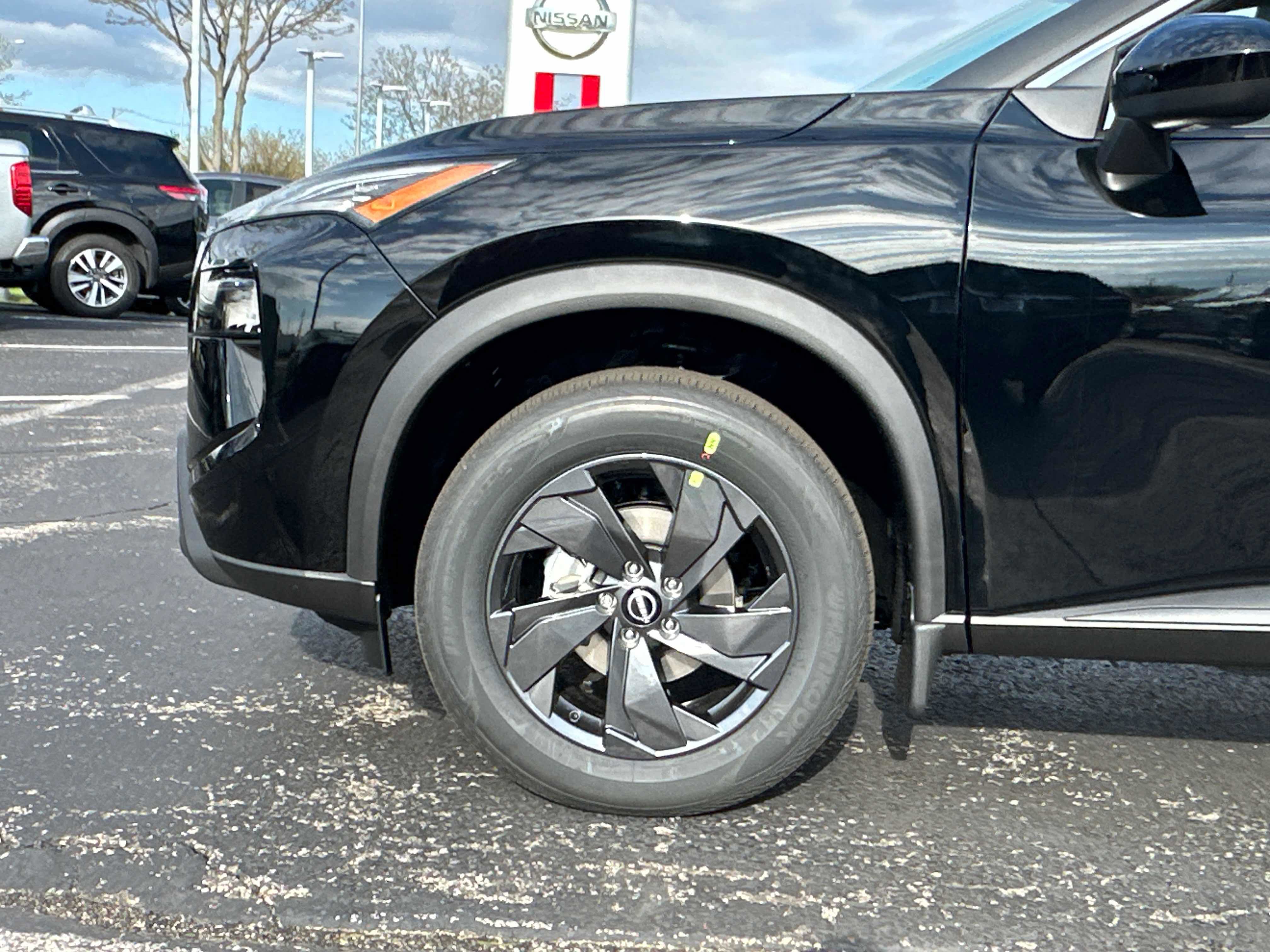 New 2026 Nissan Rogue SV w/ Cold Weather Package AWD/4WD image 7