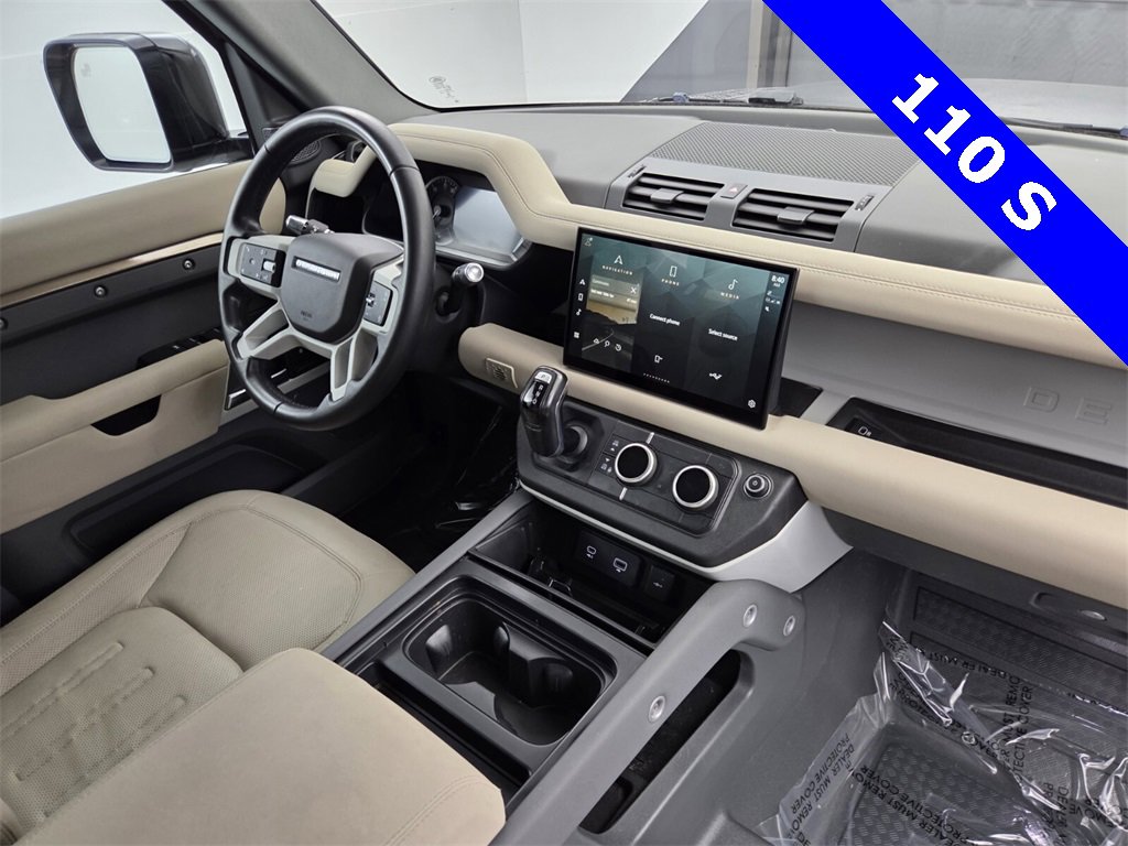 Used 2022 Land Rover Defender 110 S image 15