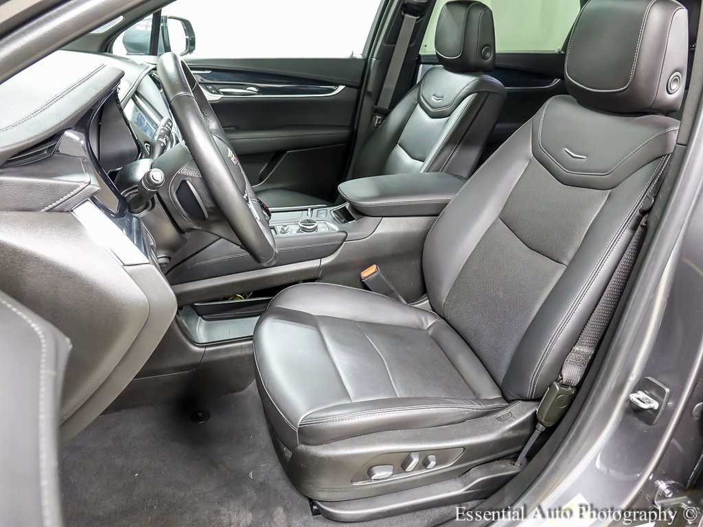 Used 2024 Cadillac XT5 Premium Luxury image 9