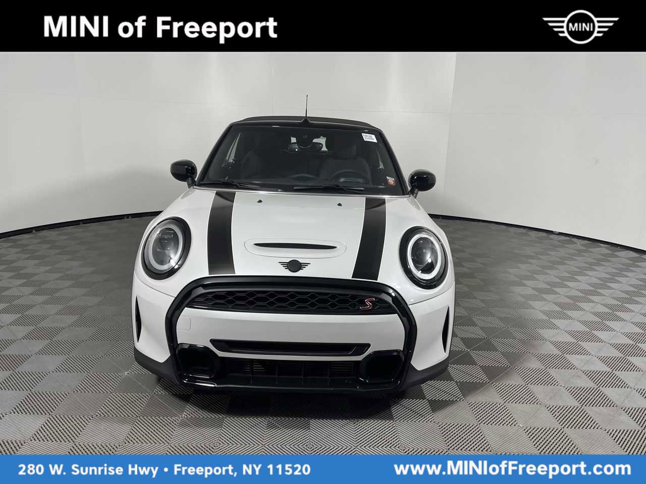 Used 2024 MINI Cooper S FWD image 1