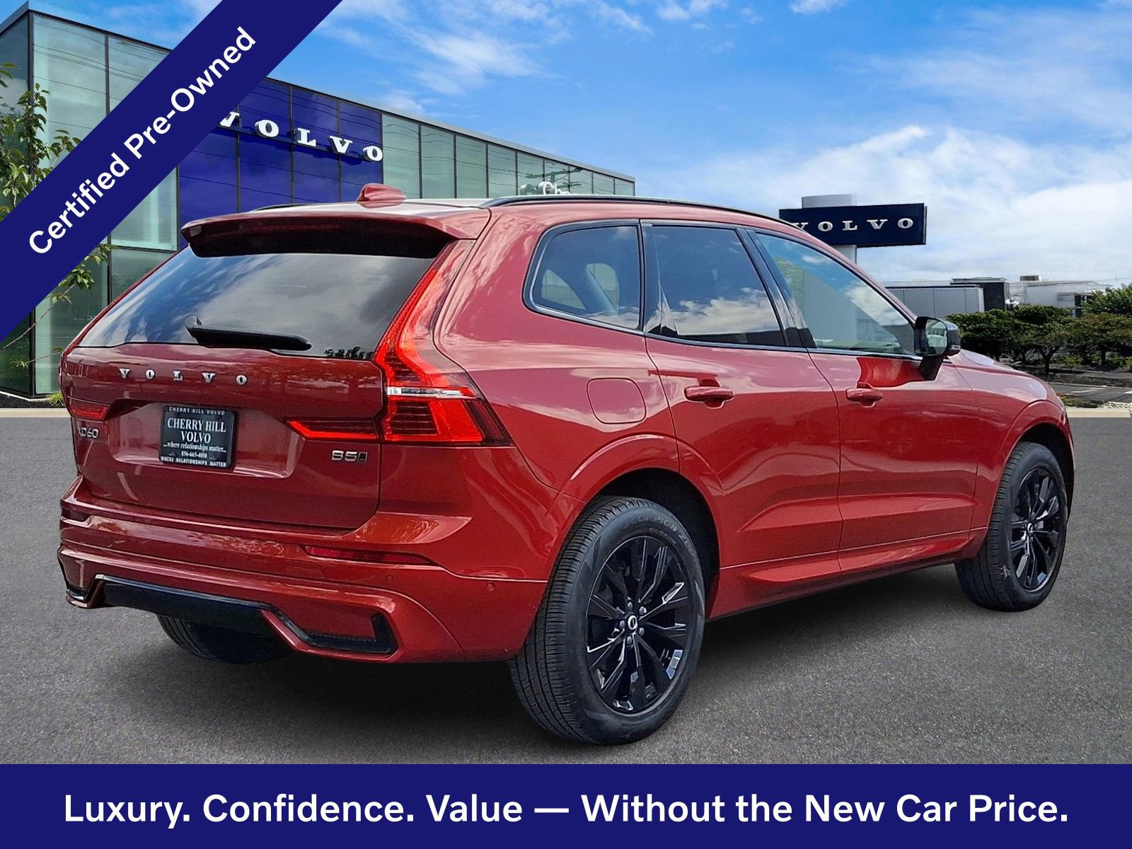 Certified 2024 Volvo XC60 B5 Plus w/ Climate Package AWD/4WD image 7