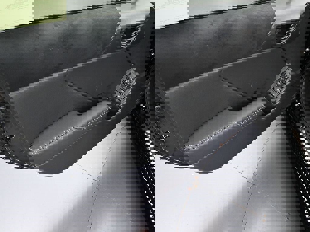 New 2025 Toyota GR86 Premium w/ Performance Package image 29