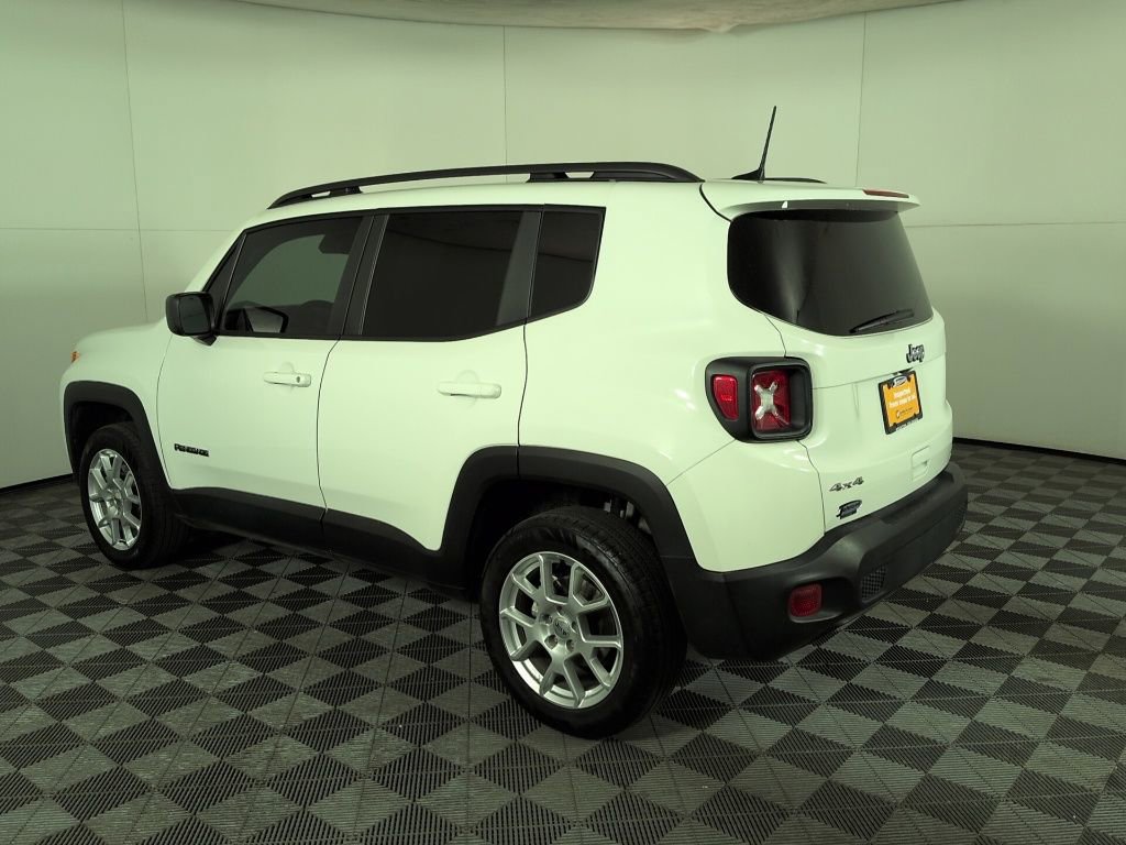 Certified 2023 Jeep Renegade Latitude w/ Sun/Sound Group image 8