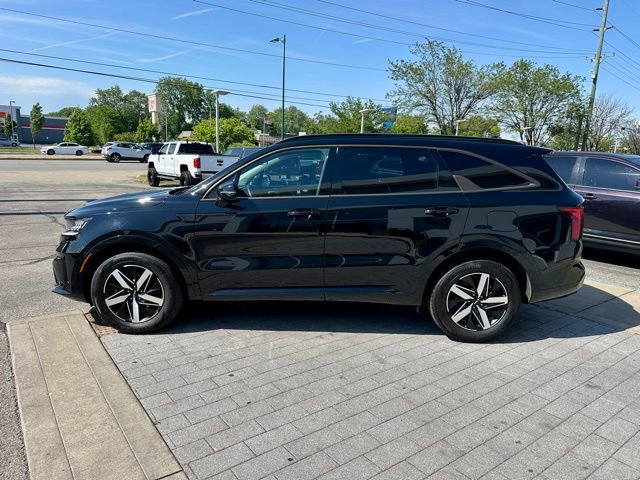 Used 2023 Kia Sorento S FWD image 5