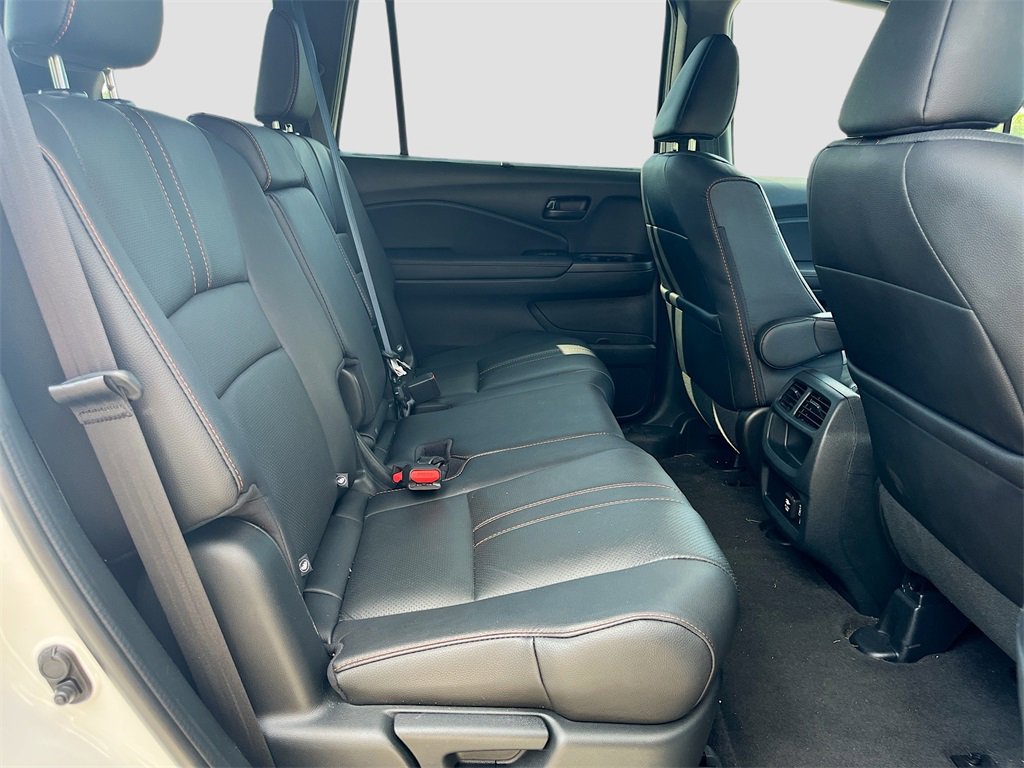 Used 2023 Honda Passport TrailSport image 28