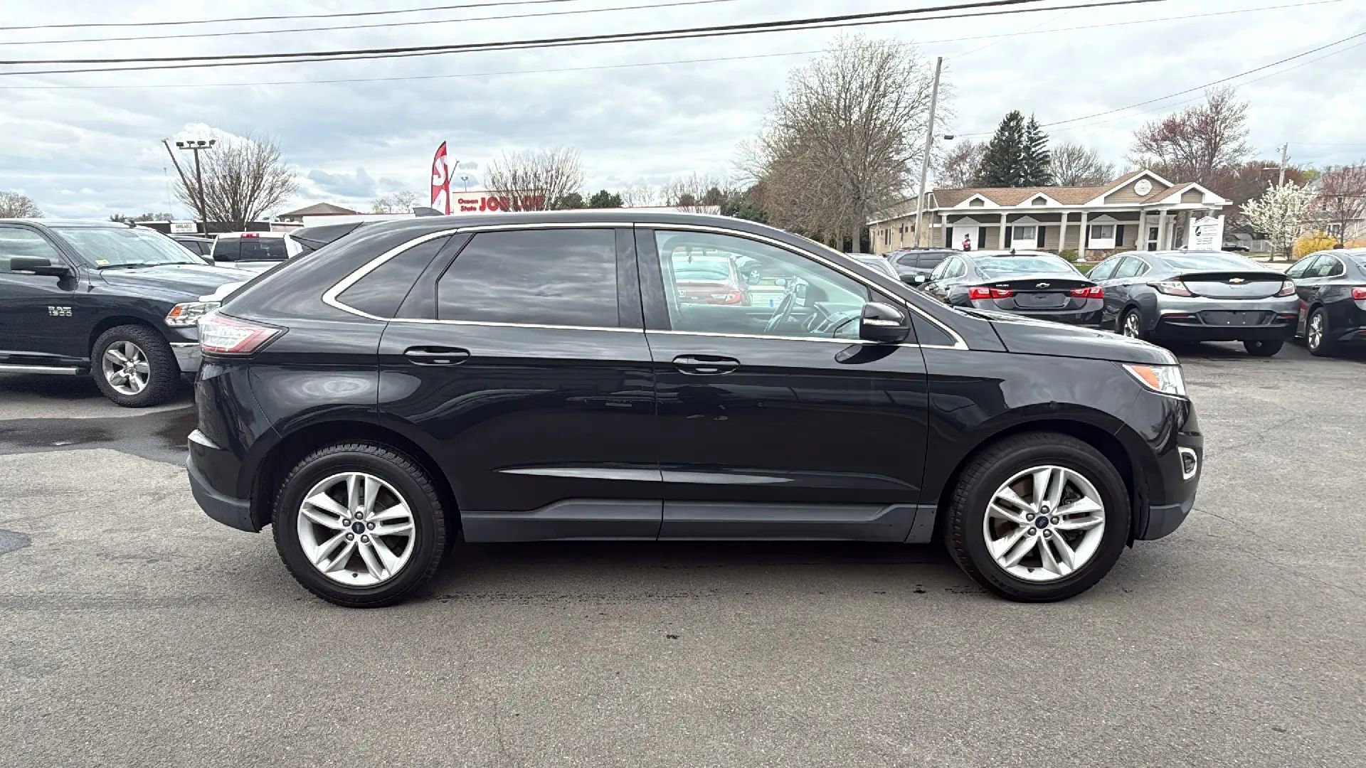 Used 2015 Ford Edge SEL AWD/4WD image 10