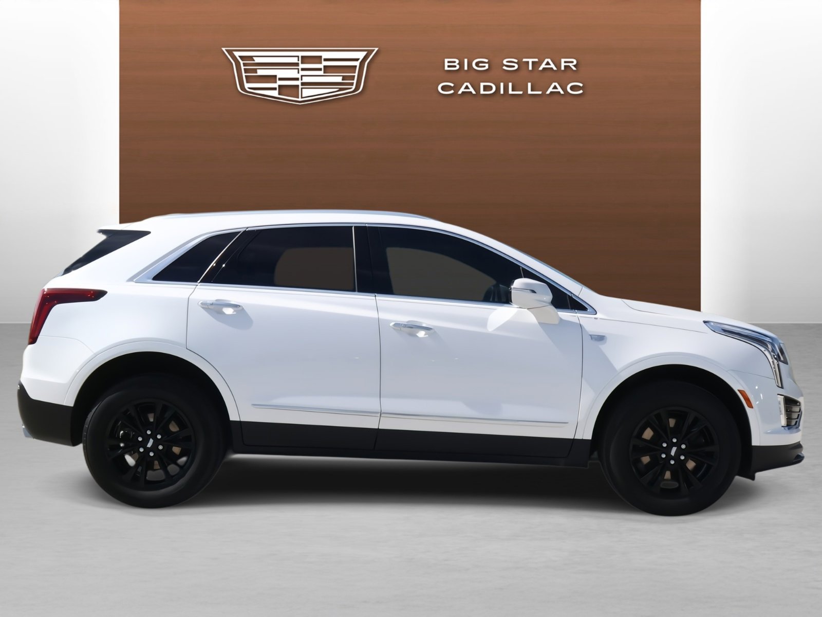 Used 2025 Cadillac XT5 Luxury w/ LPO, Floor Liner Package image 6