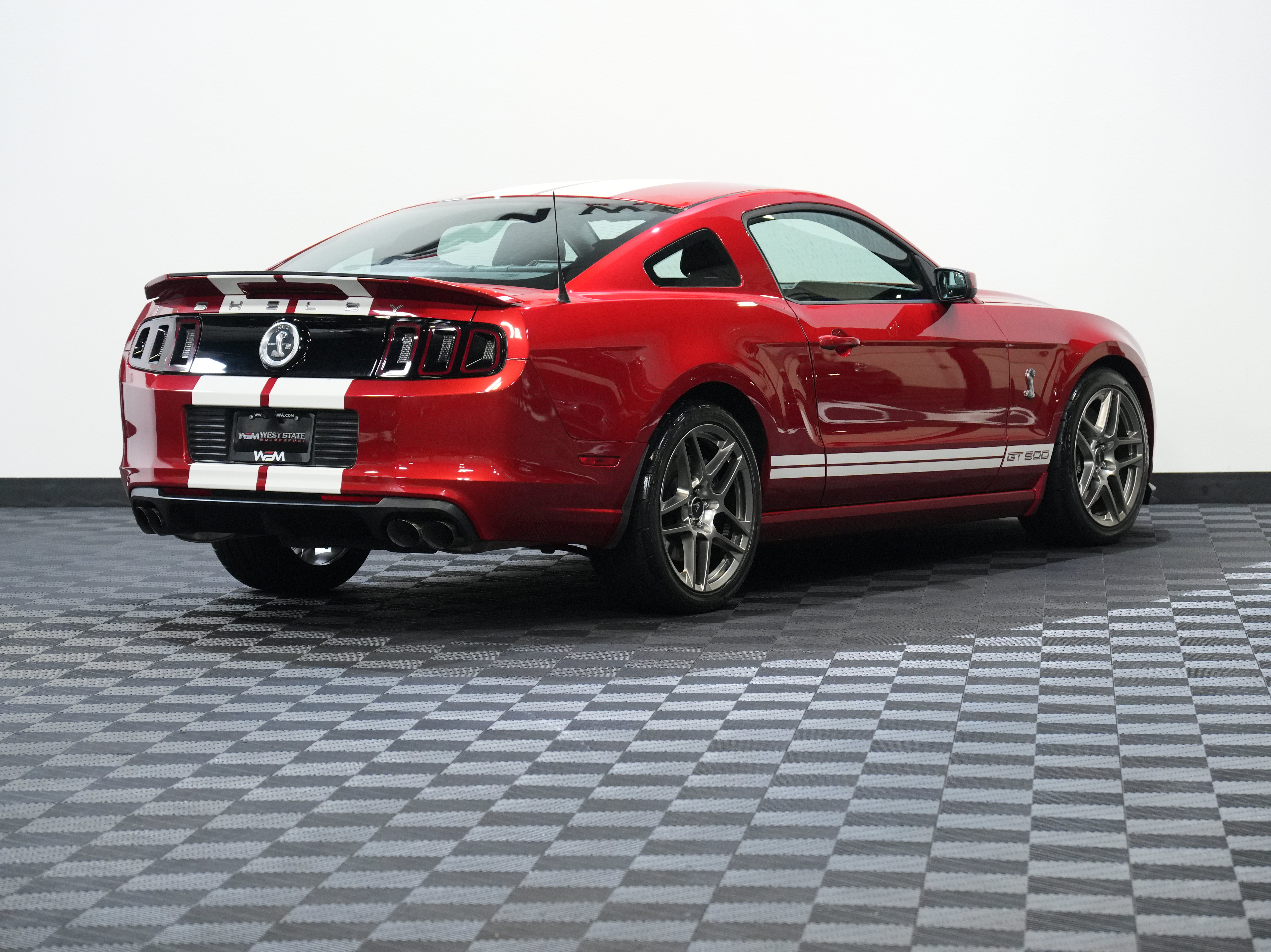 Used 2013 Ford Mustang Shelby GT500 w/ Electronics Pkg RWD image 6
