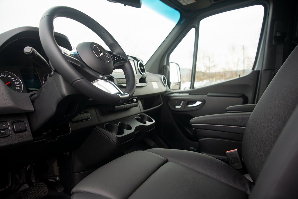 New 2025 Mercedes-Benz Sprinter 2500 image 16
