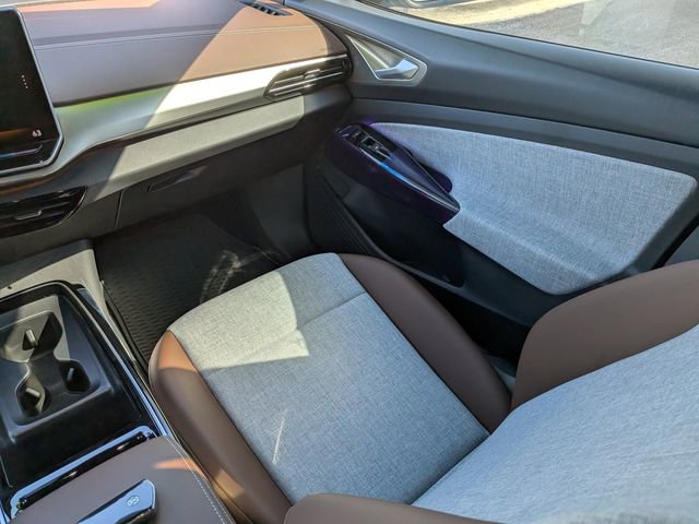 New 2025 Volkswagen ID.4 Pro image 17