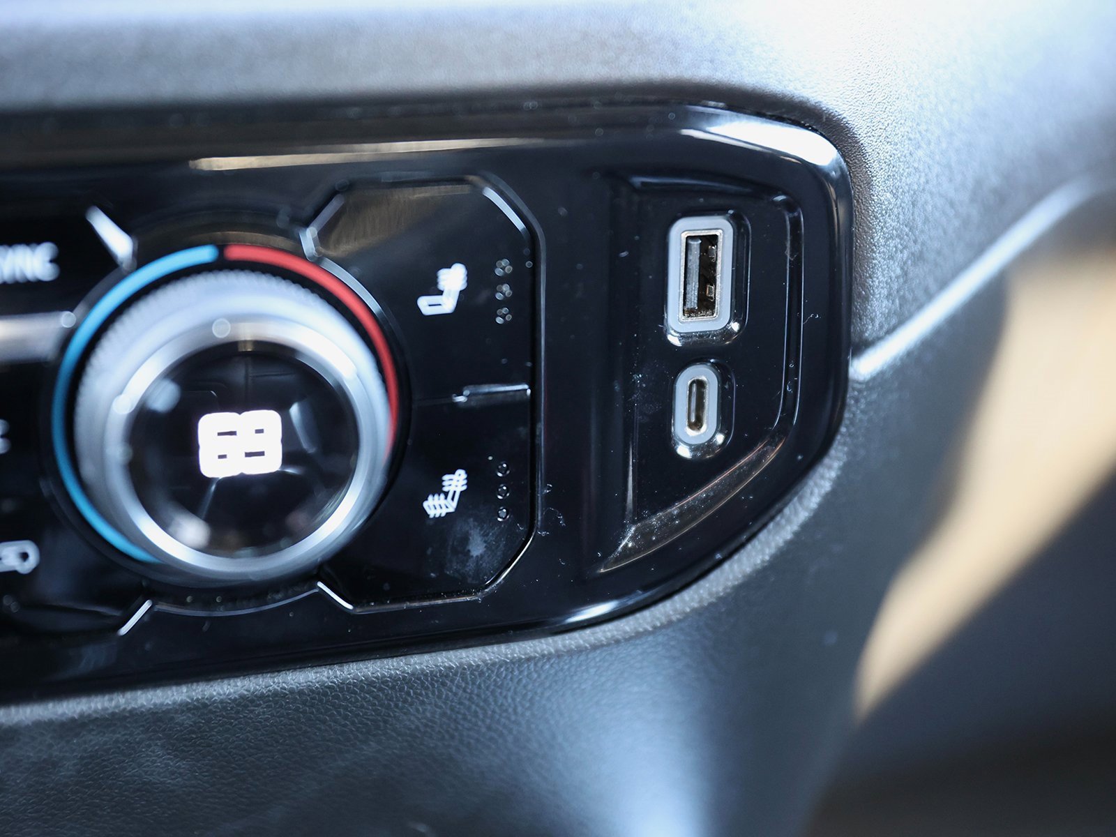 Used 2023 Chevrolet Silverado 1500 RST image 30