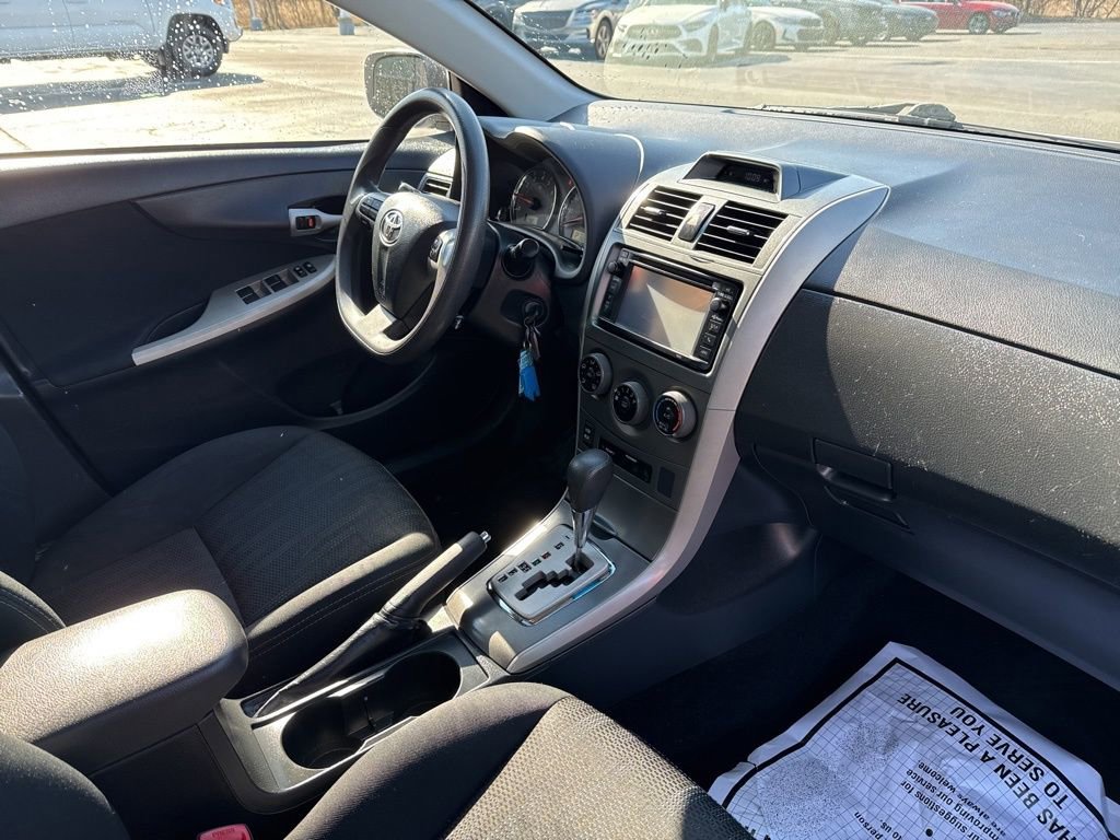 Used 2013 Toyota Corolla S w/ Premium Pkg image 27