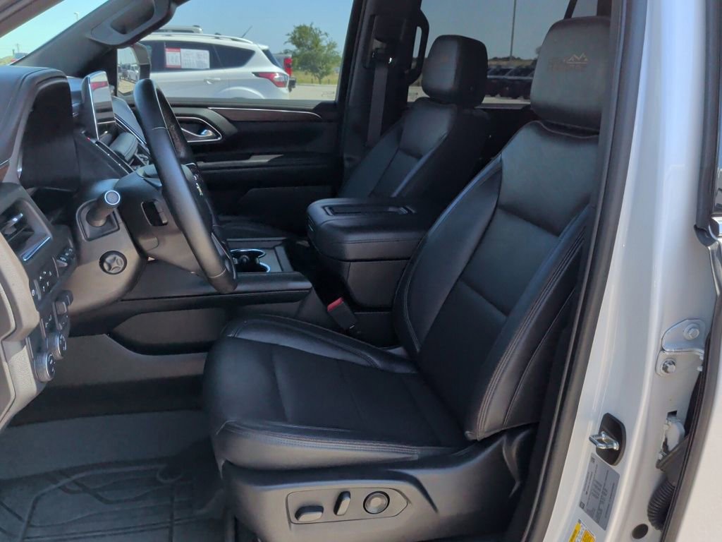 Used 2023 Chevrolet Tahoe High Country RWD image 13