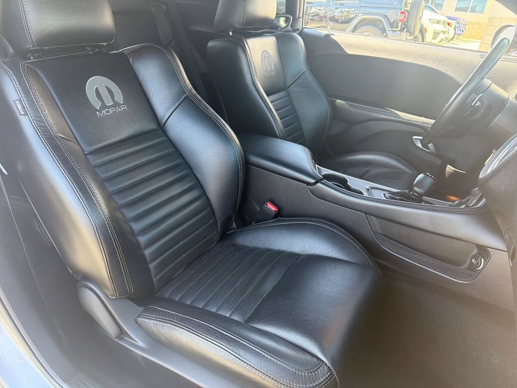 Used 2021 Dodge Challenger R/T w/ Driver Convenience Group RWD image 25