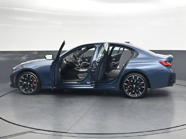 New 2026 BMW 330i Sedan w/ M Sport Package RWD image 39