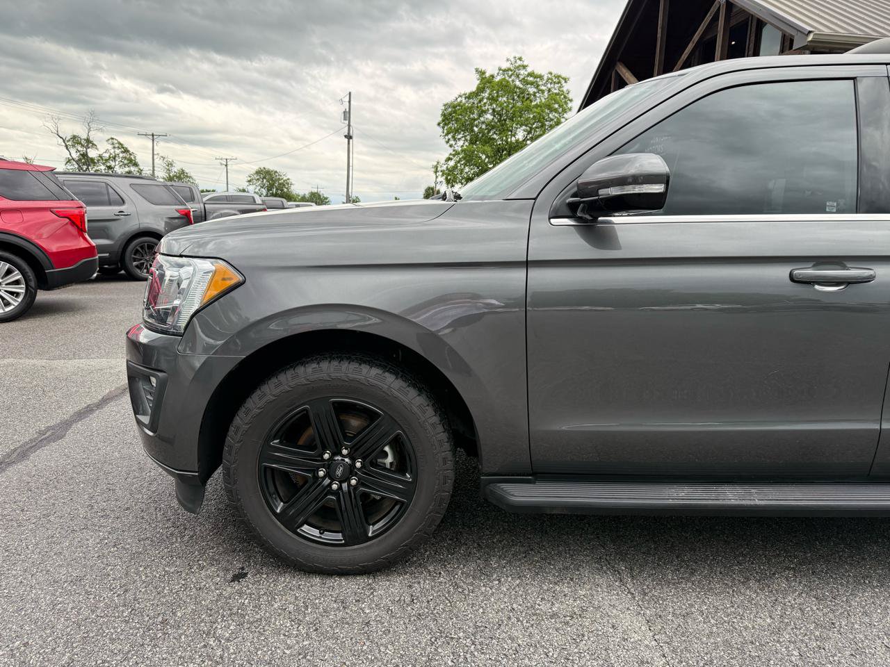 Used 2019 Ford Expedition XLT w/ Equipment Group 201A RWD image 37