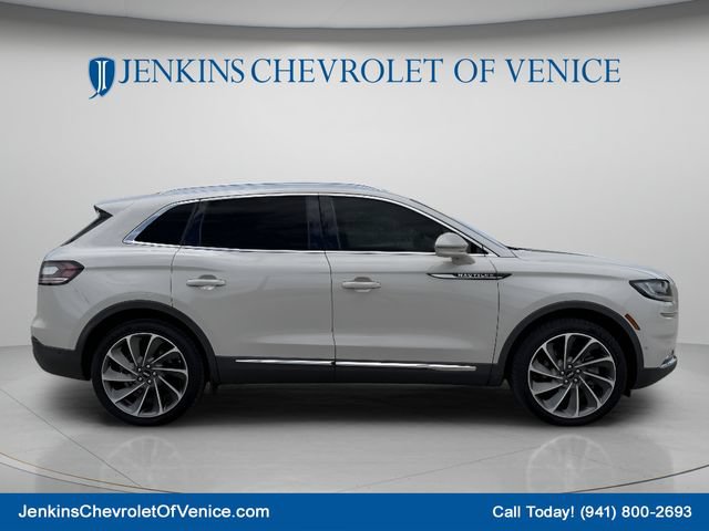 Used 2023 Lincoln Nautilus Reserve w/ Equipment Group 202A AWD/4WD image 3