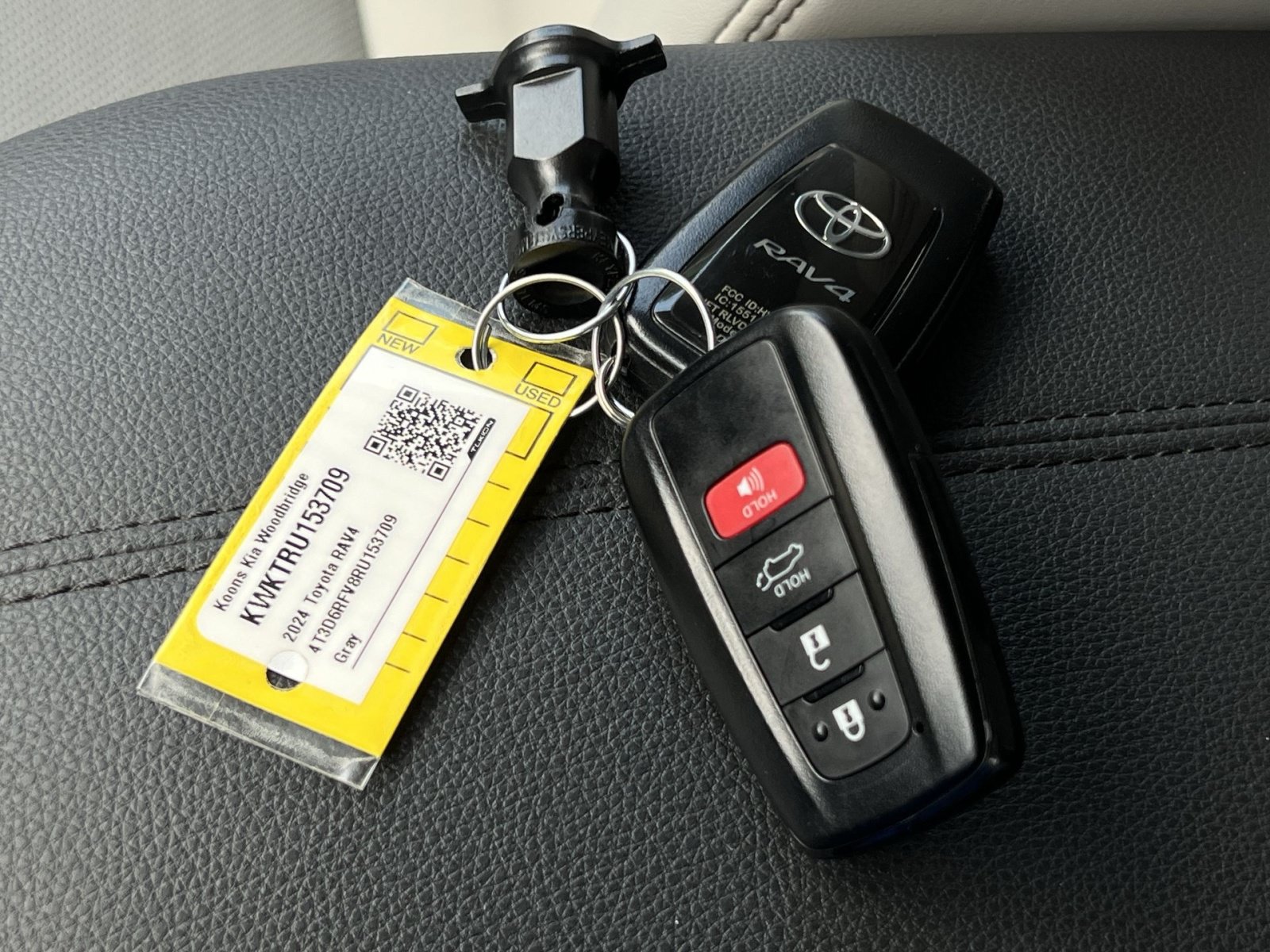 Used 2024 Toyota RAV4 Limited w/ Advanced Technology Package AWD/4WD image 36