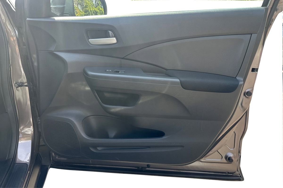 Used 2014 Honda CR-V LX image 20