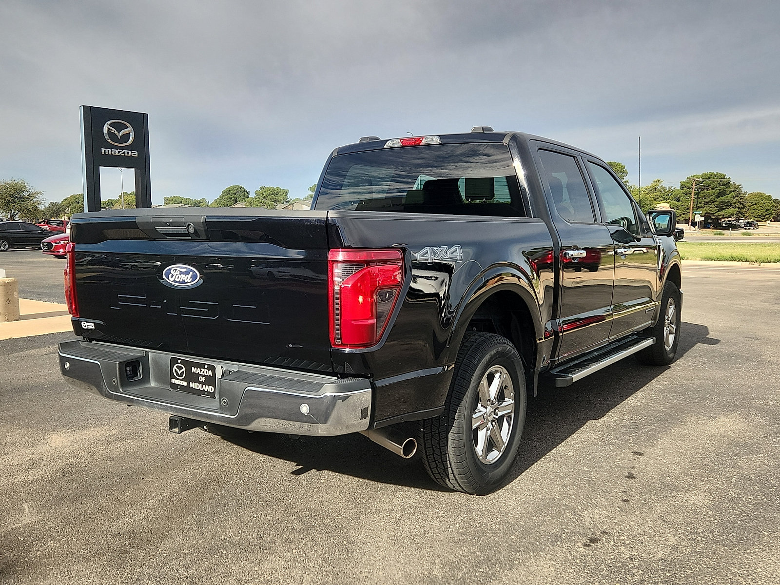 Used 2024 Ford F150 XLT w/ Mobile Office Package AWD/4WD image 5
