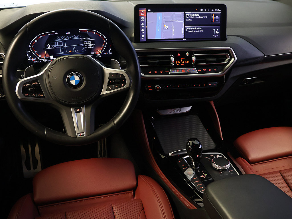 Used 2023 BMW X4 xDrive30i w/ M Sport Package AWD/4WD image 16