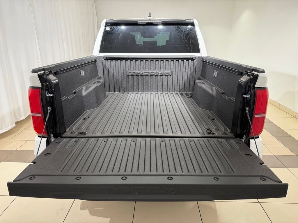 New 2026 Toyota Tacoma SR5 AWD/4WD image 11