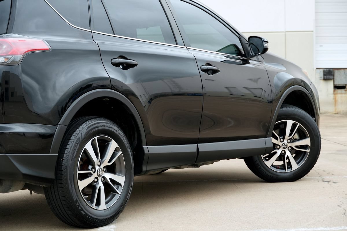 Used 2016 Toyota RAV4 XLE w/ Convenience Package FWD image 35