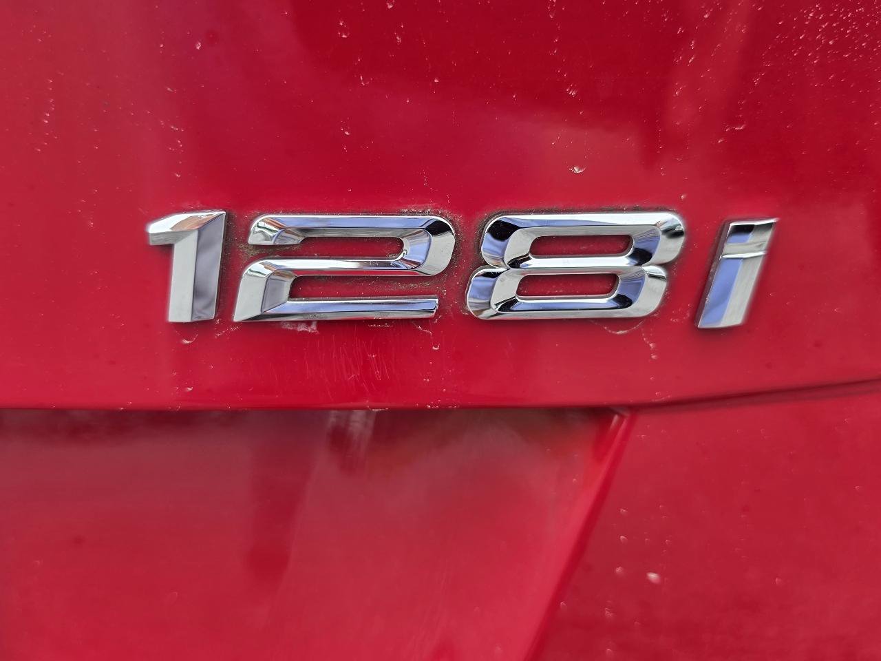 Used 2011 BMW 128i Convertible RWD image 19