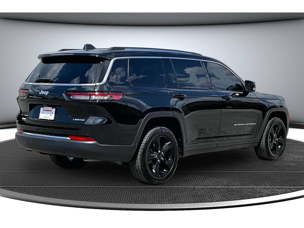 Certified 2022 Jeep Grand Cherokee L Limited AWD/4WD image 18