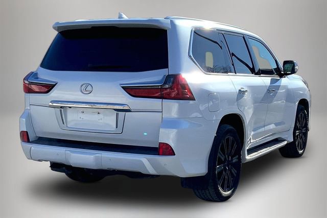 Used 2021 Lexus LX 570 4WD w/ Luxury Package image 10