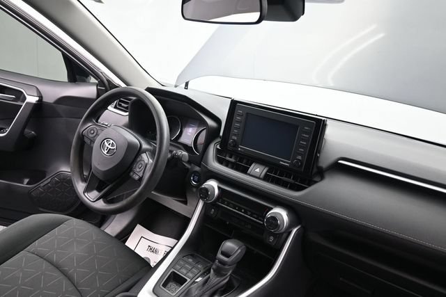 Used 2021 Toyota RAV4 XLE AWD/4WD image 19