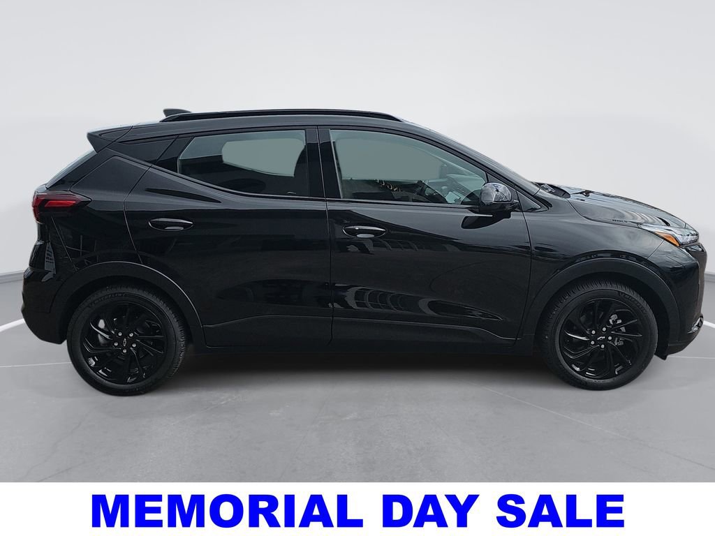 New 2027 Chevrolet Bolt RS w/ Technology Package FWD image 2