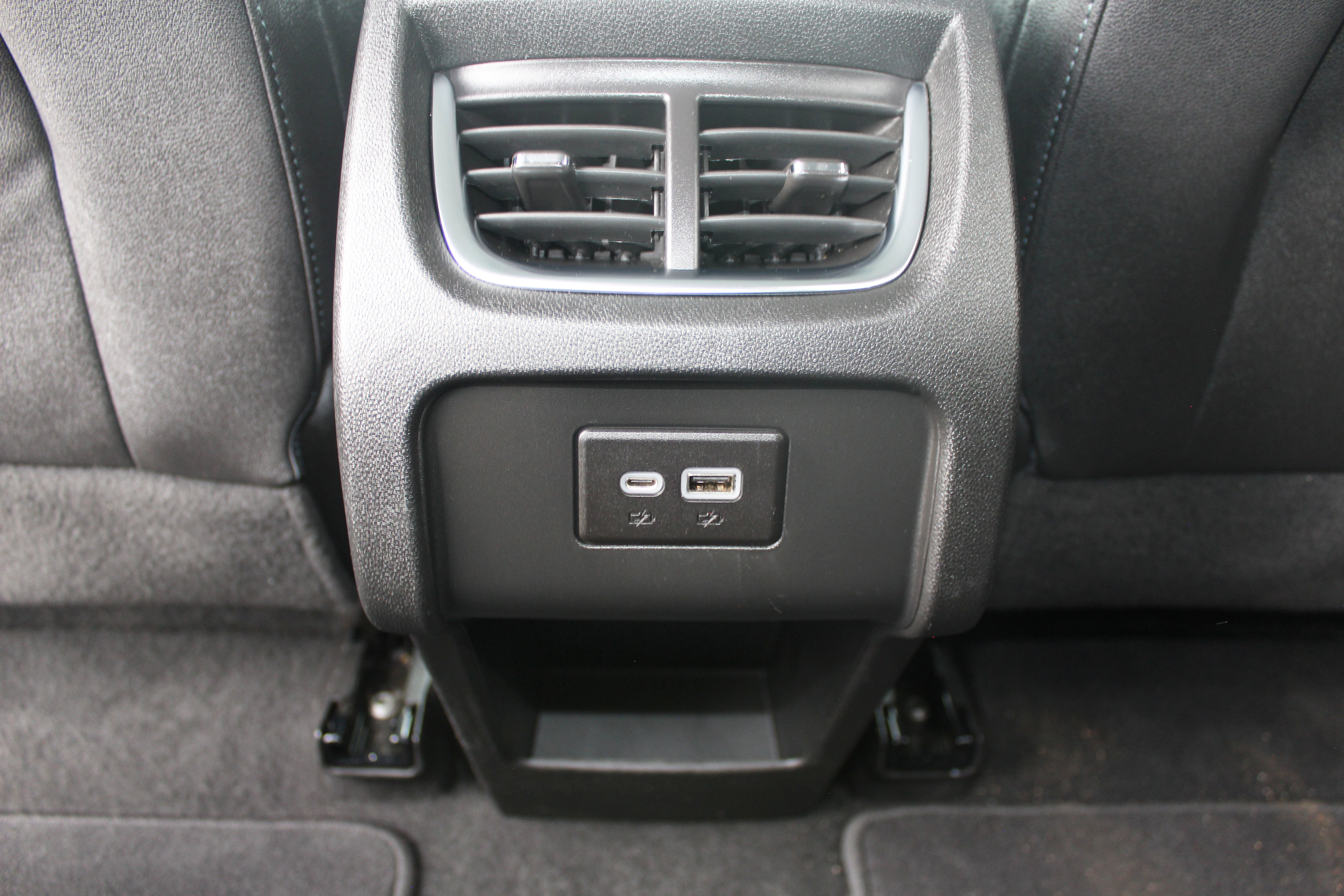 Used 2022 Chevrolet Blazer LT image 43