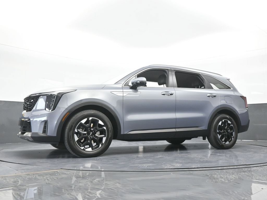 Used 2025 Kia Sorento S FWD image 57
