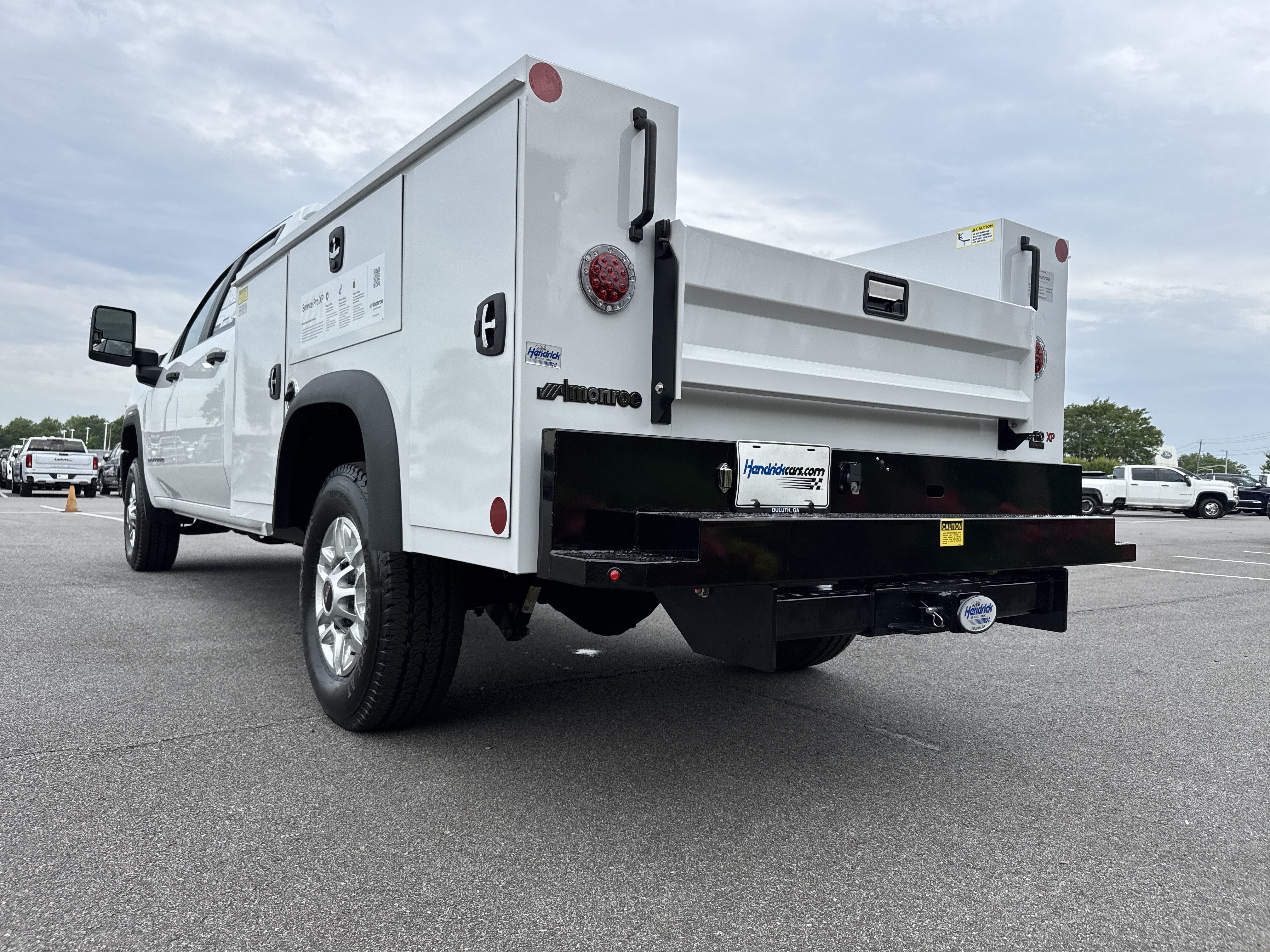 New 2026 GMC Sierra 2500 Pro w/ Convenience Package AWD/4WD image 8