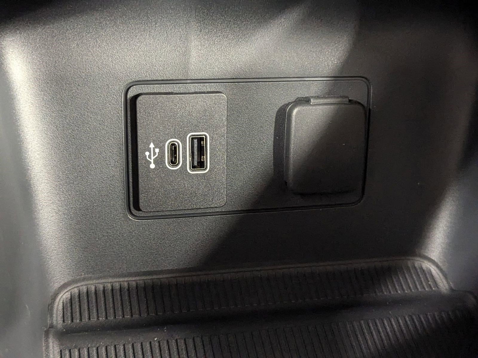 New 2026 Ford Explorer Active w/ Active Comfort Package image 26