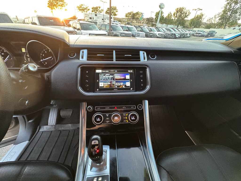 Used 2016 Land Rover Range Rover Sport HSE AWD/4WD image 17