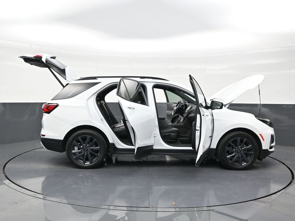 Used 2024 Chevrolet Equinox RS w/ RS Leather Package FWD image 29