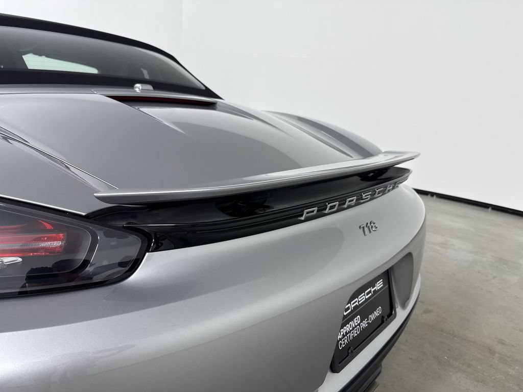 Certified 2023 Porsche 718 Boxster w/ Sport Chrono Package RWD image 17