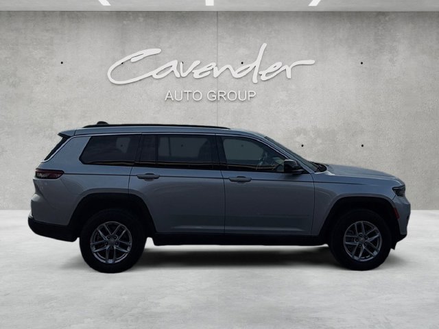 Used 2024 Jeep Grand Cherokee L Laredo w/ Luxury Tech Group I RWD image 17