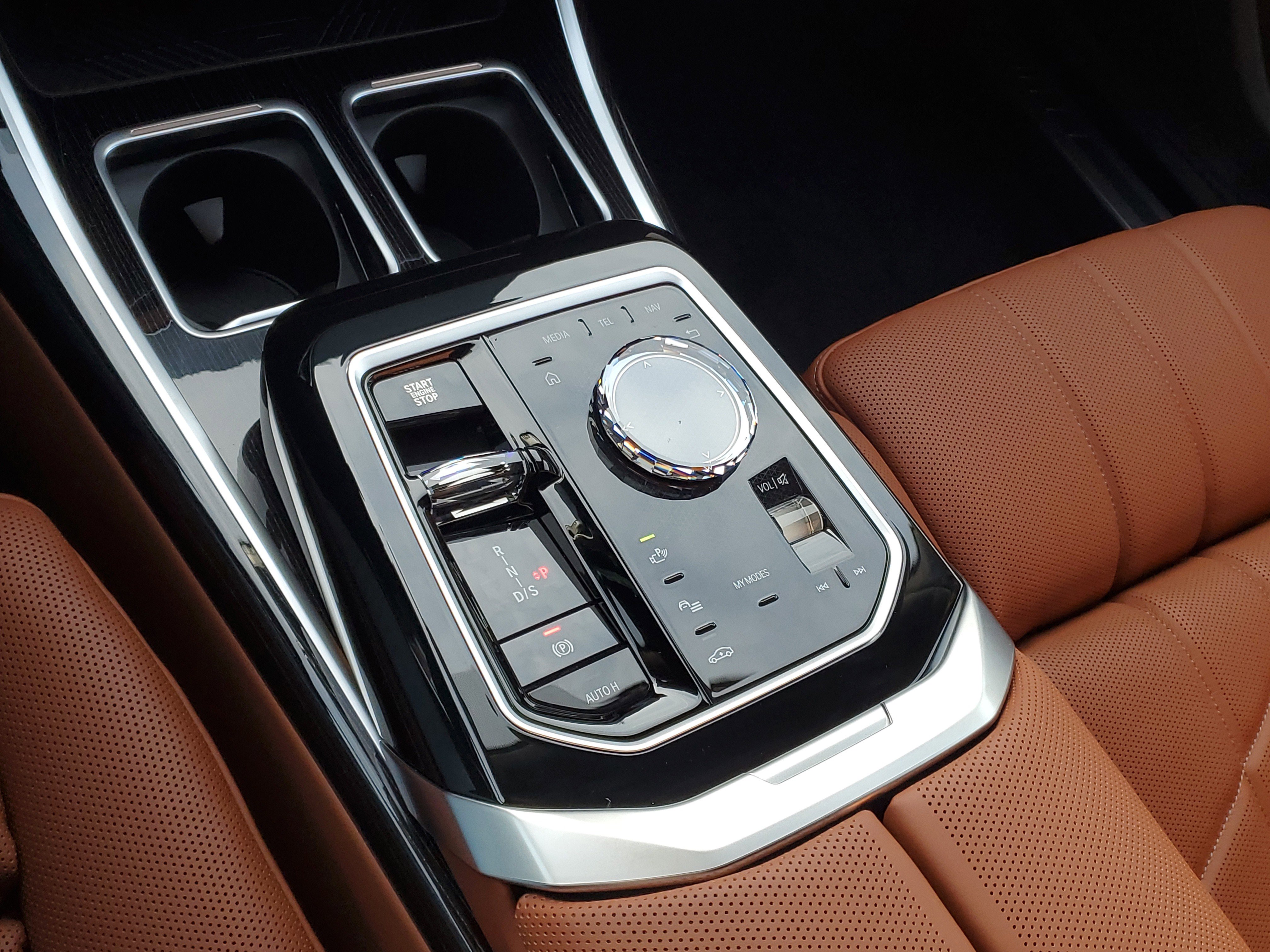 New 2026 BMW 740i xDrive image 19