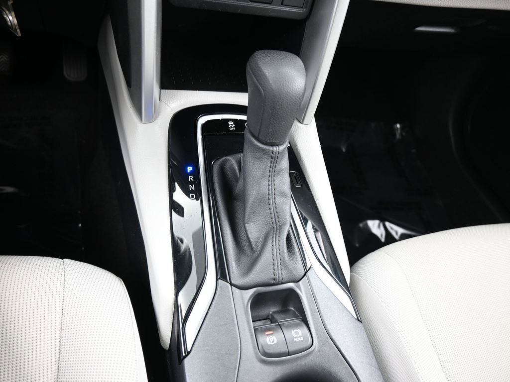 Used 2023 Toyota Corolla Cross L image 25