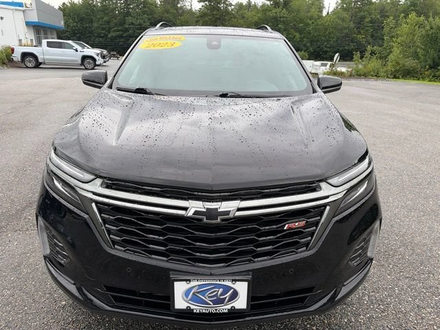 Used 2023 Chevrolet Equinox RS AWD/4WD image 2