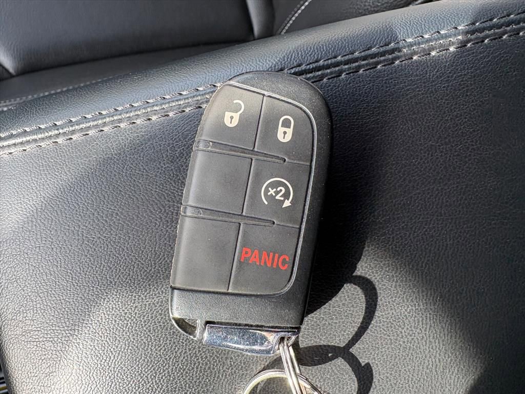 Used 2025 Jeep Compass Limited AWD/4WD image 22