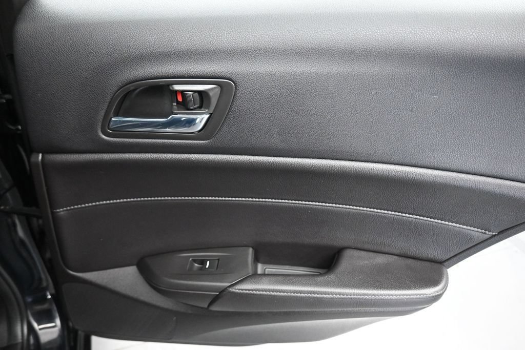 Used 2018 Acura ILX FWD image 35
