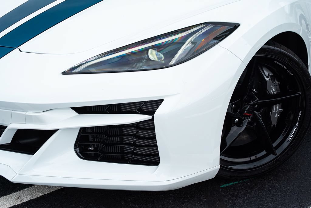 Used 2024 Chevrolet Corvette E-Ray AWD/4WD image 3