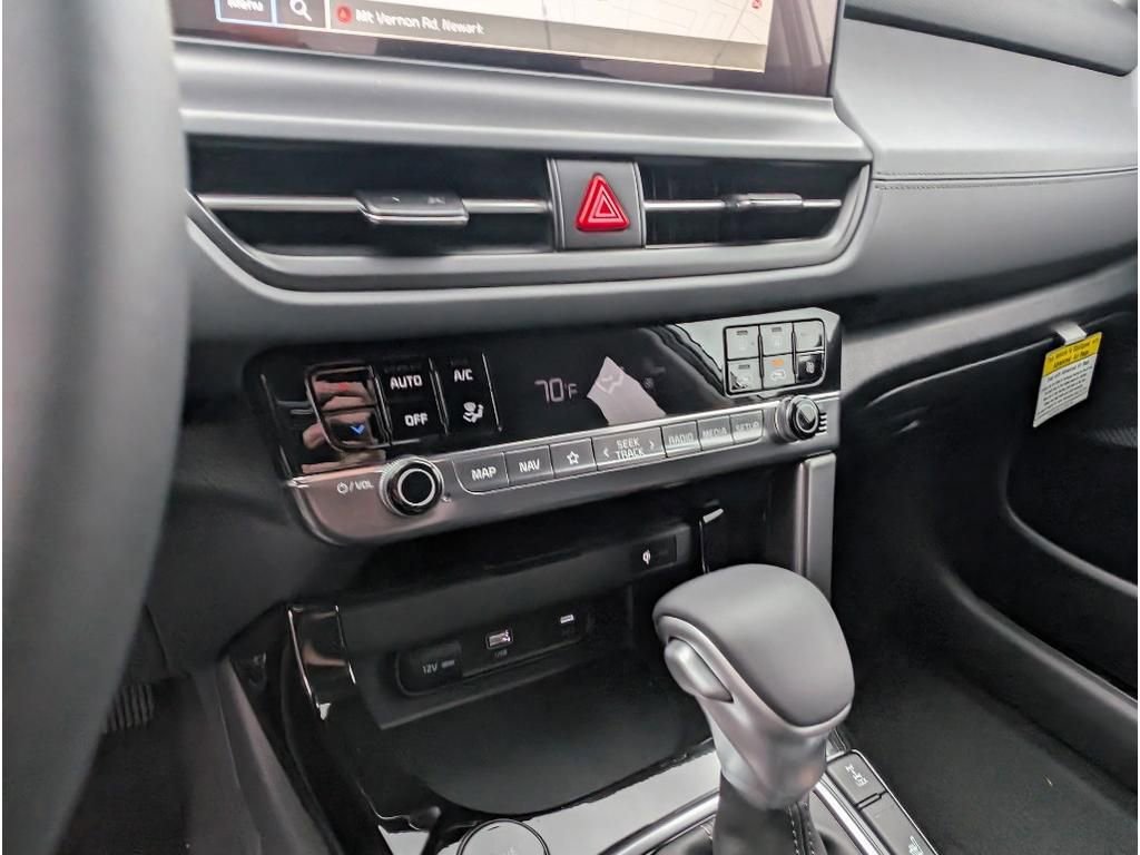 New 2026 Kia Seltos EX image 21