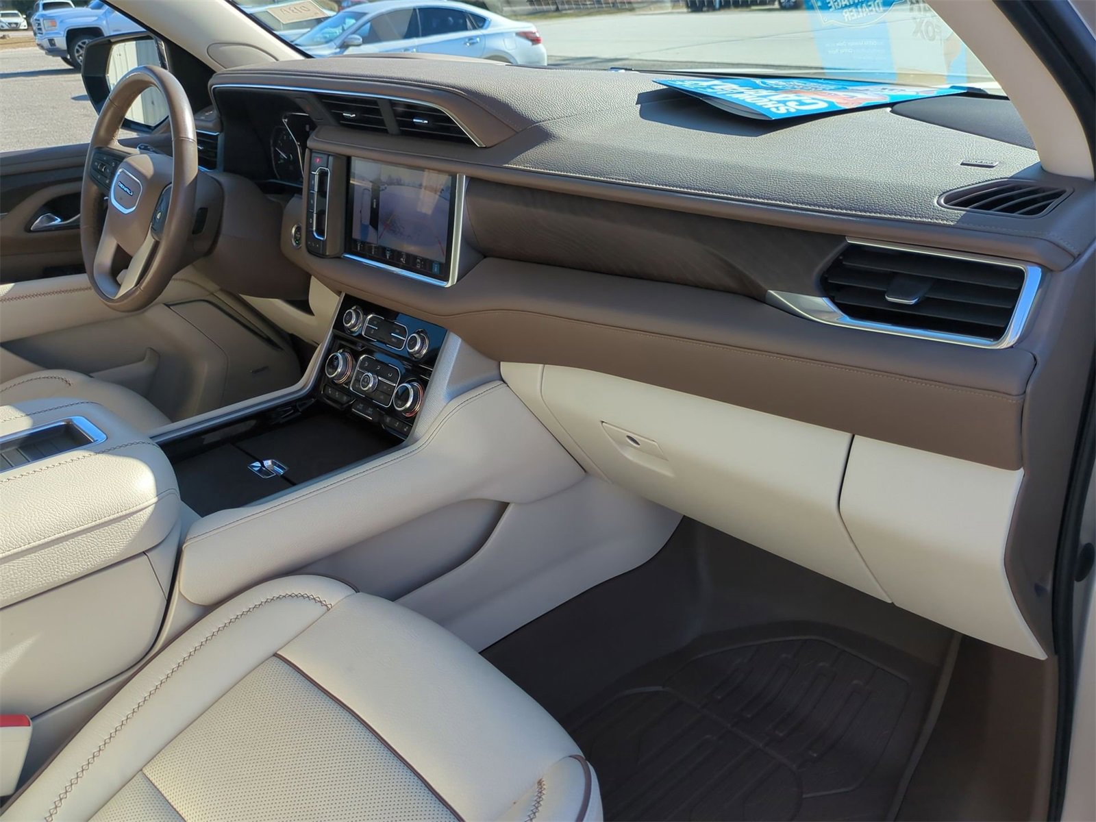 Certified 2021 GMC Yukon Denali w/ Denali Ultimate Package image 32