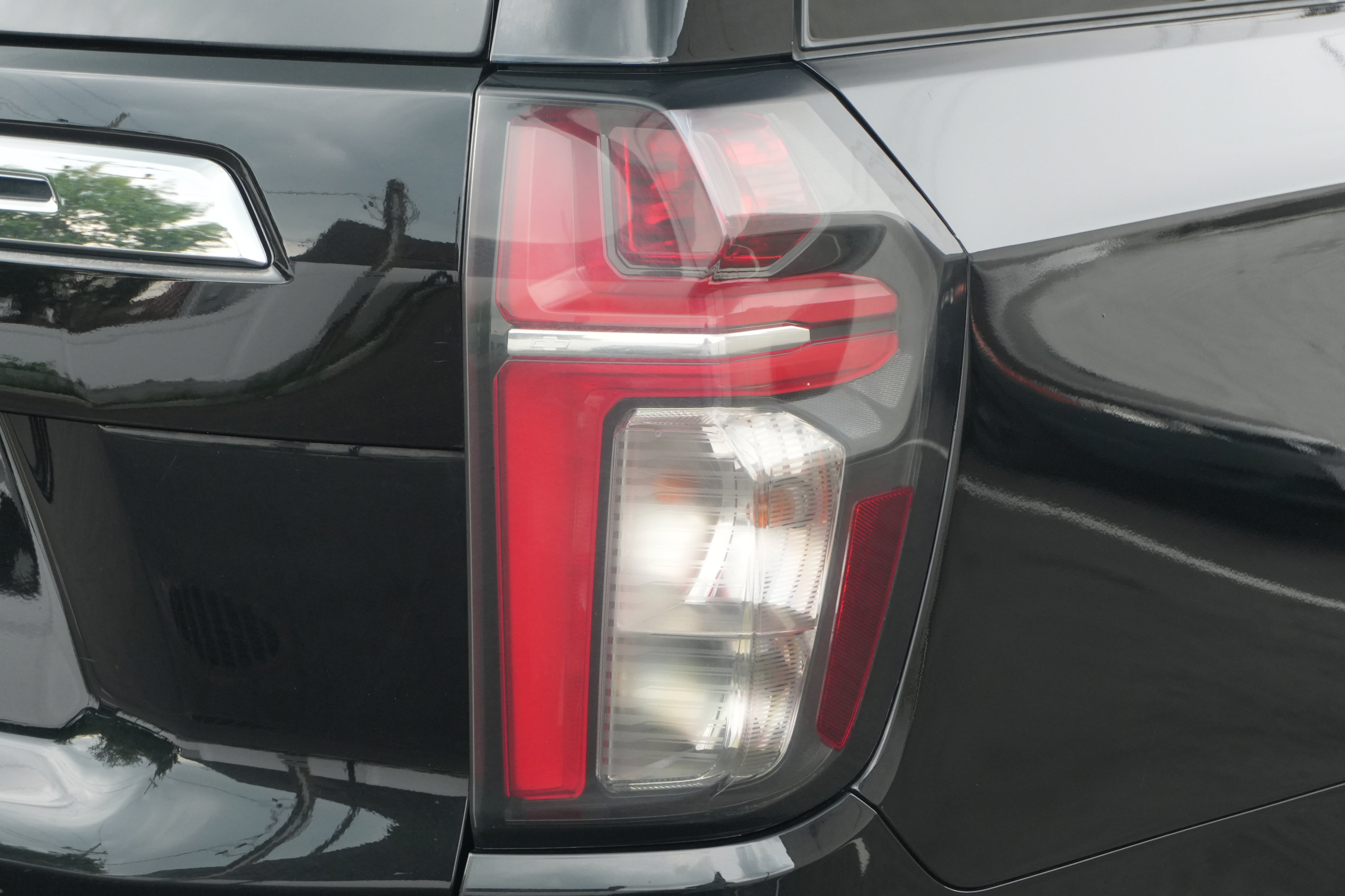 Used 2024 Chevrolet Suburban LT AWD/4WD image 51