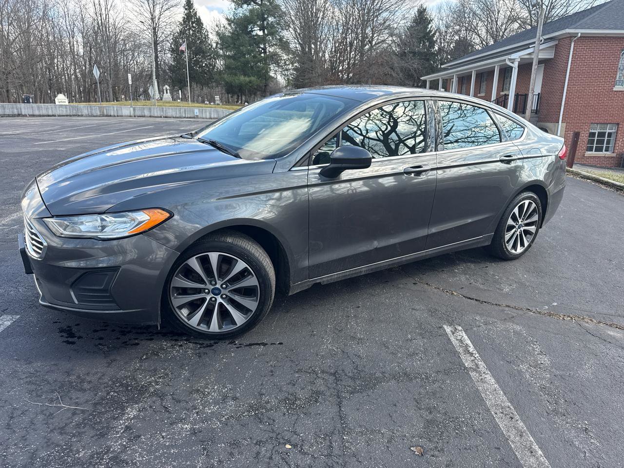 Used 2019 Ford Fusion SE image 5